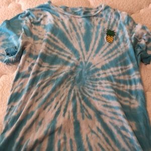 Selling cheap shirt